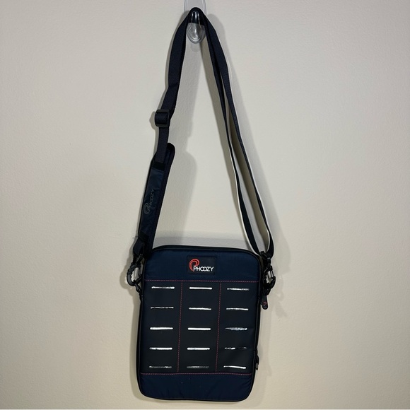 Tablet Case for iPad Air, Tablets up to 11" Cosmic Black canvas messenger bag - Picture 6 of 9